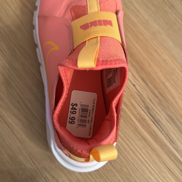 Nike Fed Runner 2(GS) - Picture 4 of 5